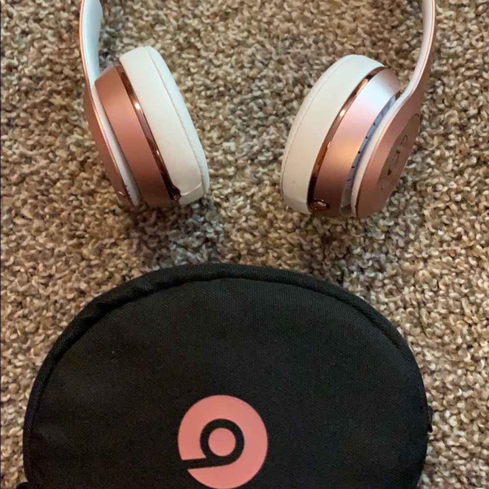Beats Solo 3 Wireless Headphones